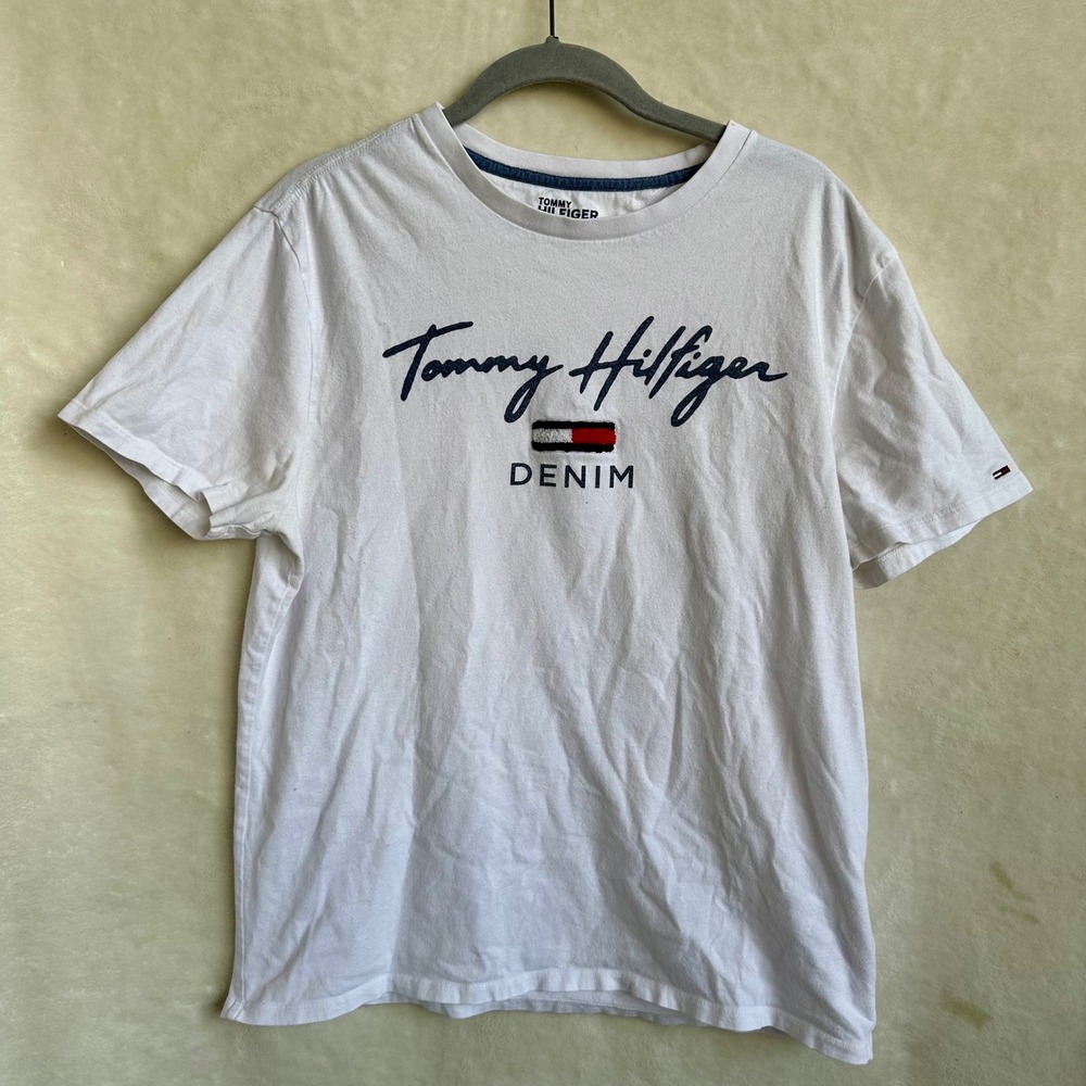 Tommy Hilfiger Denim T Shirt Men M White Script Spellout Embroidered Flag Logo